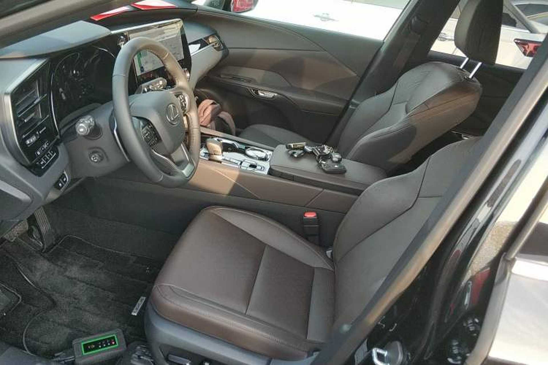 Used Lexus RX 2026 Model 350h Four-Wheel-Drive Chunxiang Edition Left Front Seat