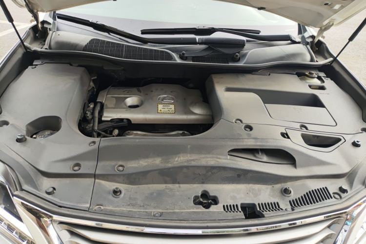 Used Lexus RX  Engine Bay