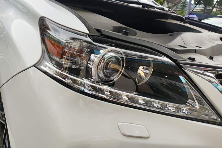 Used Lexus RX  Right Front Headlight