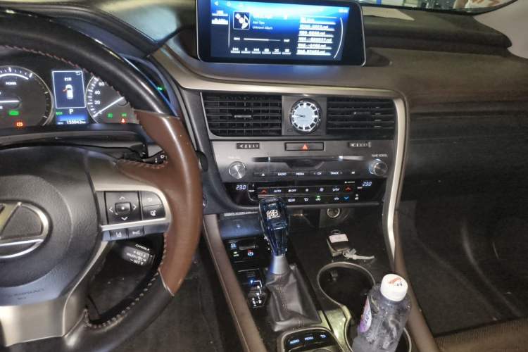 Used Lexus RX 2016 450h Four-Wheel Drive Elegant Edition Audio And AC Panel
