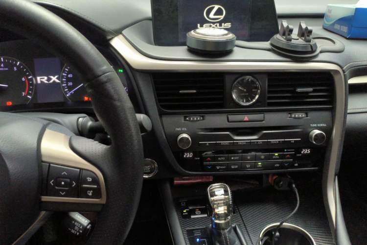 Used Lexus RX 2016 300 Two-Wheel Drive Elite Version China V Standard Audio And AC Panel