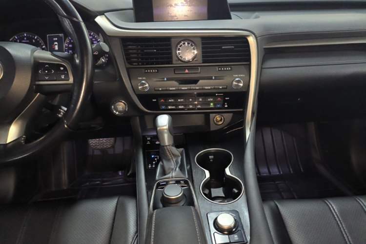 Used Lexus RX 2016 300 Two-Wheel Drive Elite Version China V Standard Audio And AC Panel