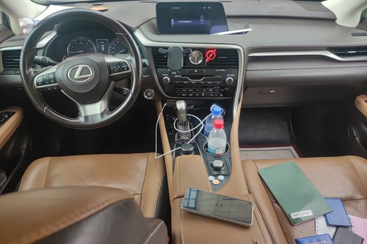 Used Lexus RX 2016 300 Two-Wheel Drive Comfort Edition China VI Standard Center Console
