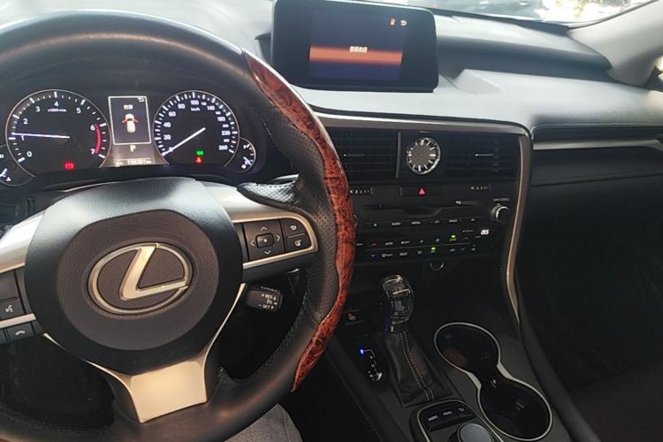 Used Lexus RX 2016 300 Two-Wheel Drive Elite Version China V Standard Center Console