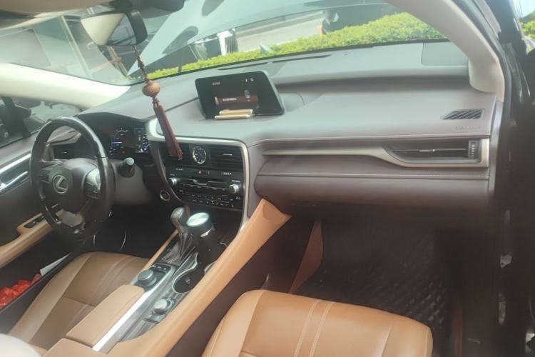 Used Lexus RX 2016 450h Four-Wheel Drive Luxury Edition Center Console