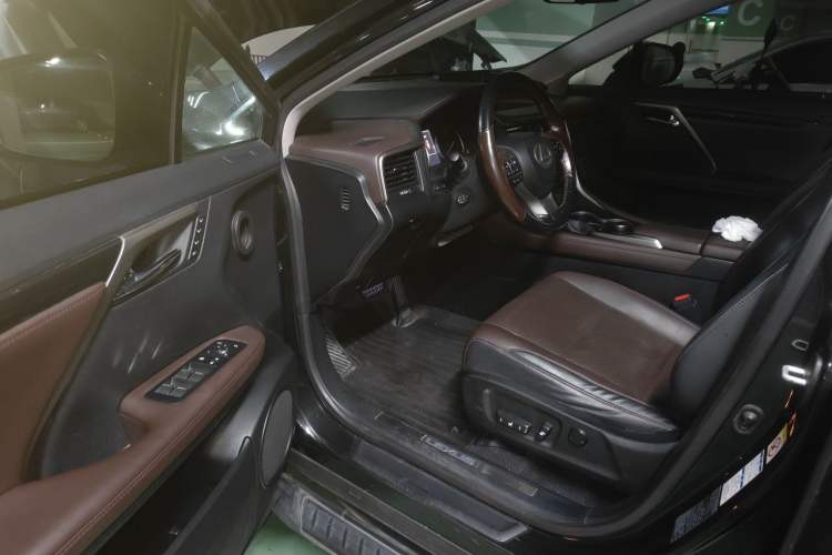 Used Lexus RX 2016 300 4x4 Elegant Edition China V-standard Driver Seat