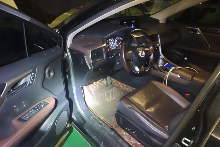 Used Lexus RX 2016 300 4x4 Elegant Edition China V-standard Driver Seat