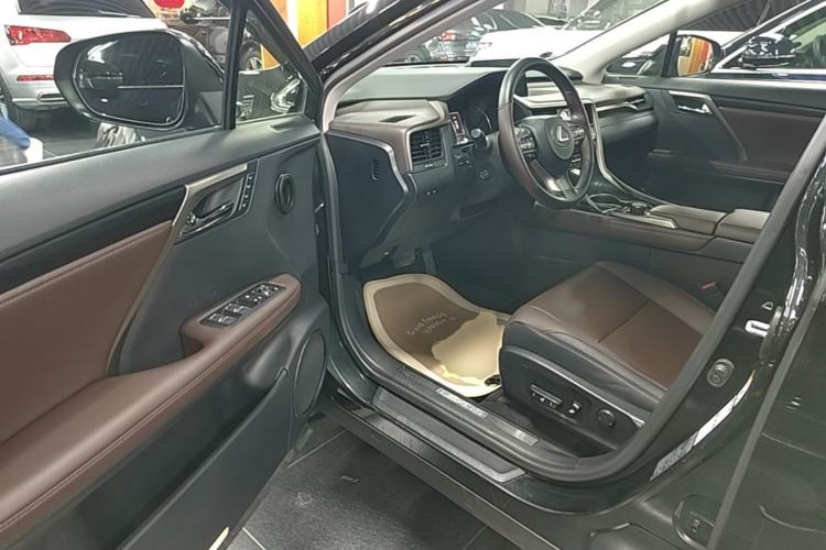 Used Lexus RX 2016 450h Four-Wheel Drive Elegant Edition Driver Seat