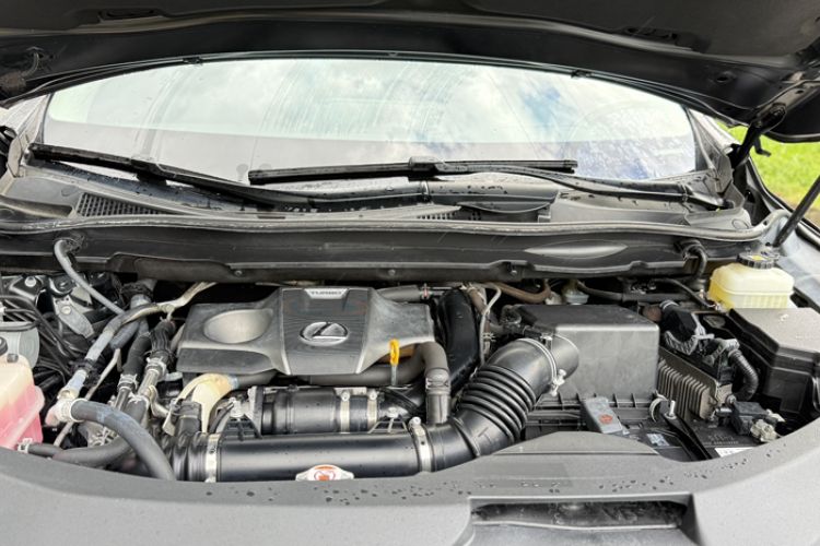 Used Lexus RX 2016 300 Two-Wheel Drive Comfort Edition China VI Standard Engine Bay