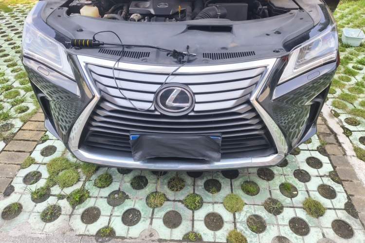 Used Lexus RX 2016 300 Two-Wheel Drive Elite Edition China VI Standard Engine Bay