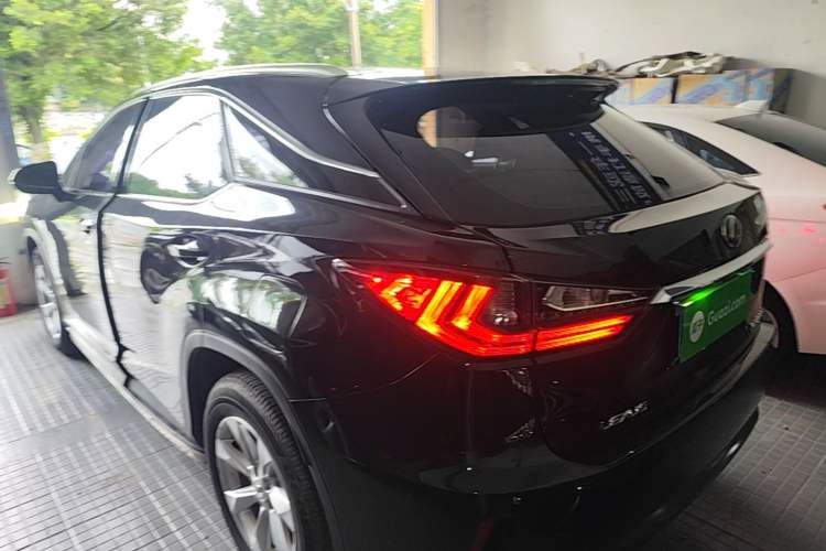Used Lexus RX 2016 300 Two-Wheel Drive Elite Version China V Standard Exterior 2