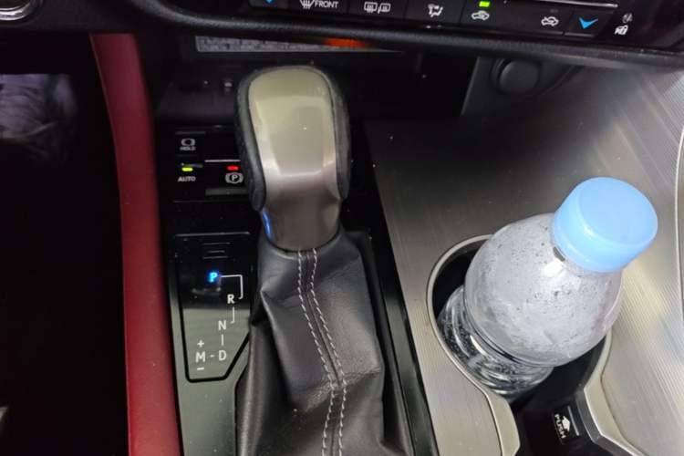 Used Lexus RX 2016 300 4x4 F SPORT Version China V Standard Gear Lever