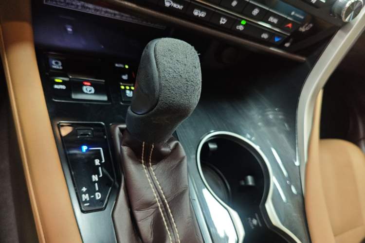 Used Lexus RX 2016 300 4x4 Elegant Edition China V-standard Gear Lever