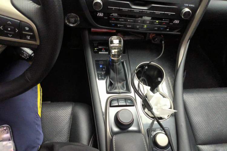 Used Lexus RX 2016 300 Two-Wheel Drive Elite Version China V Standard Gear Lever