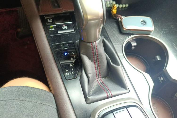 Used Lexus RX 2016 300 4x4 Elegant Edition China V-standard Gear Lever