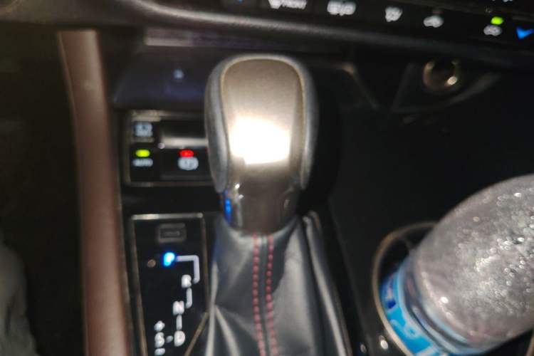 Used Lexus RX 2016 450h Four-Wheel Drive Elegant Edition Gear Lever