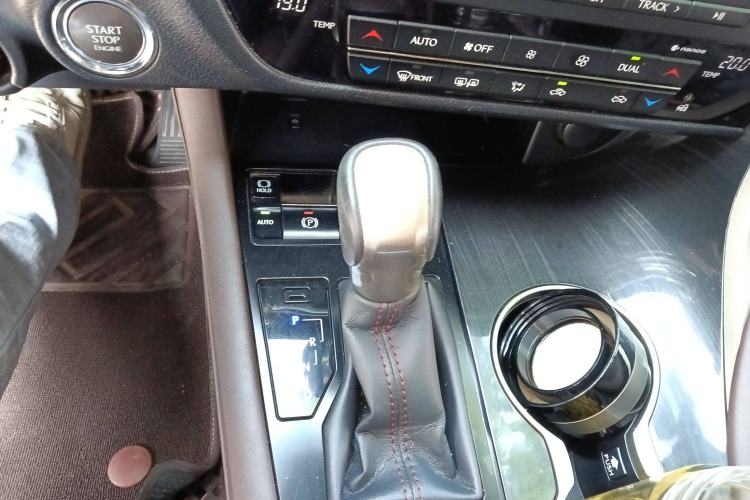 Used Lexus RX 2016 300 4x4 Elegant Edition China V-standard Gear Lever