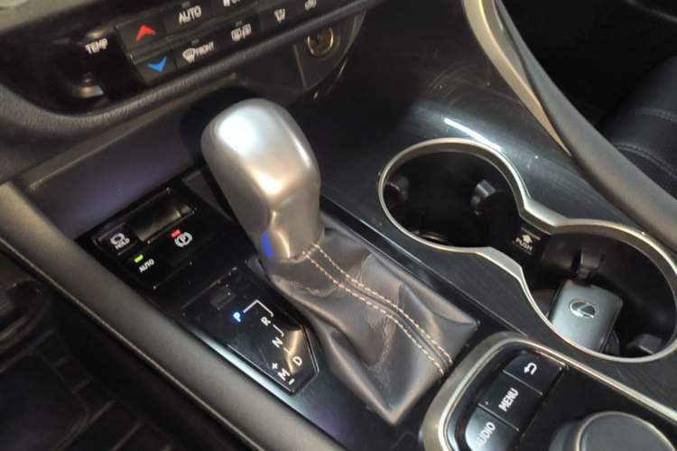 Used Lexus RX 2016 300 Two-Wheel Drive Elite Version China V Standard Gear Lever