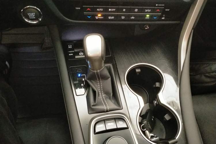 Used Lexus RX 2016 300 Two-Wheel Drive Elite Version China V Standard Gear Lever