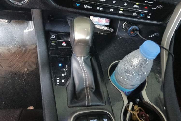 Used Lexus RX 2016 300 Two-Wheel Drive Elite Edition China VI Standard Gear Lever