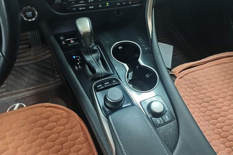 Used Lexus RX 2016 300 Two-Wheel Drive Elite Version China V Standard Gear Lever