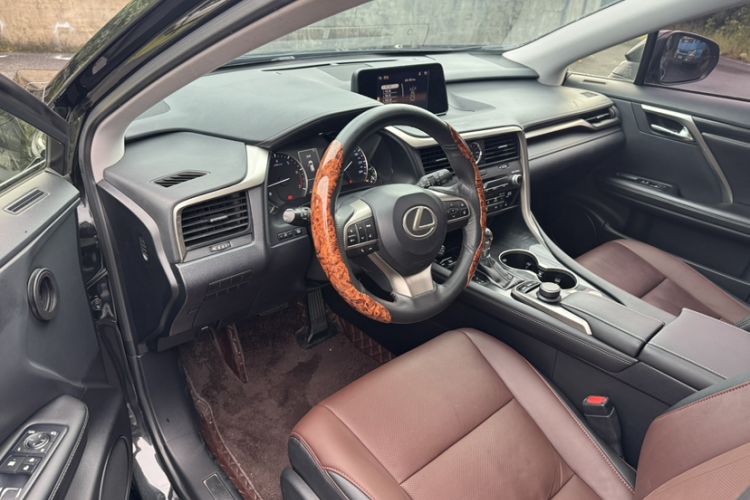 Used Lexus RX 2016 300 Two-Wheel Drive Elite Version China V Standard Interior 2