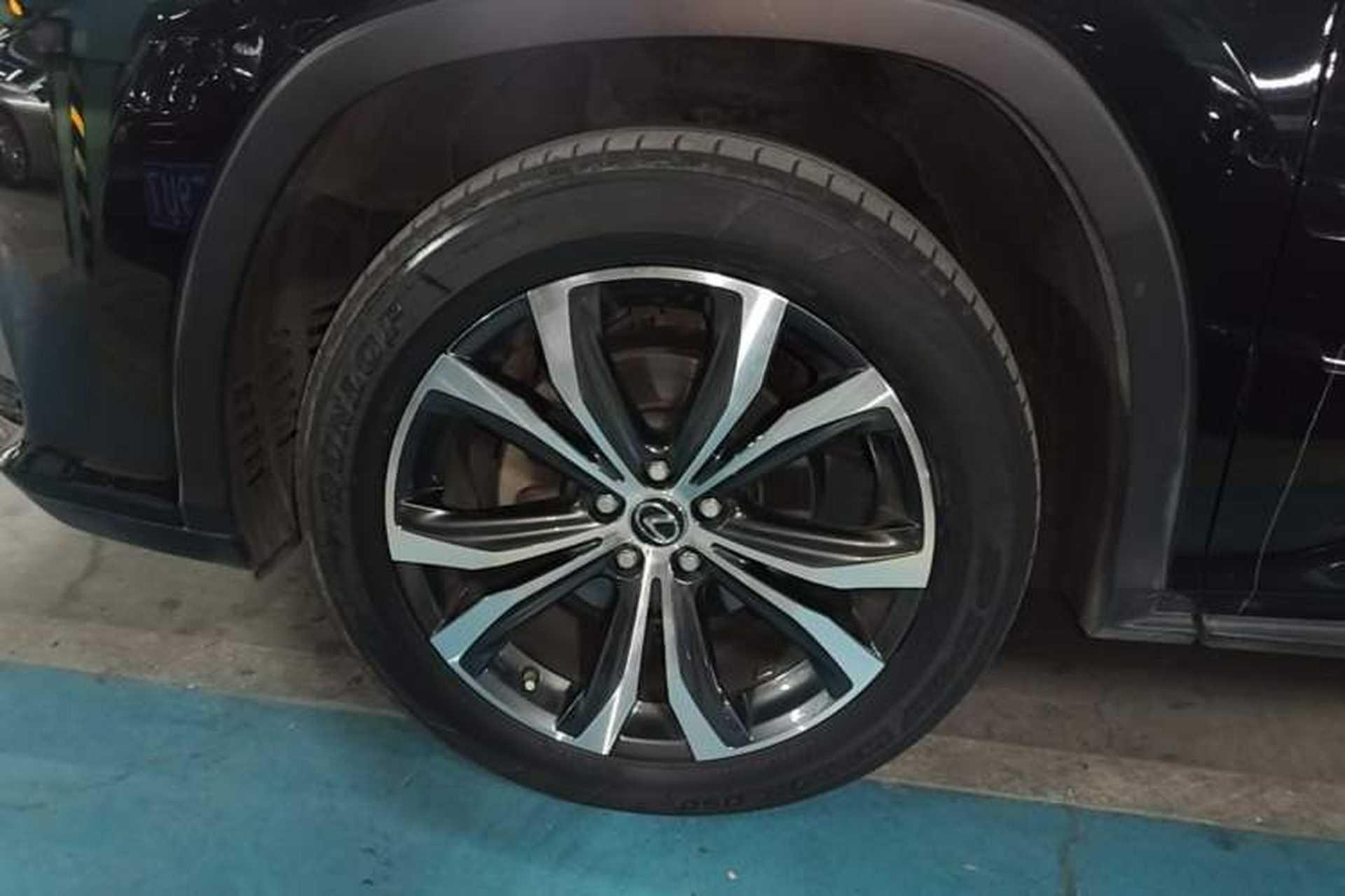 Used Lexus RX 2016 300 Two-Wheel Drive Comfort Edition China V Standard Left Front Wheel Hub
