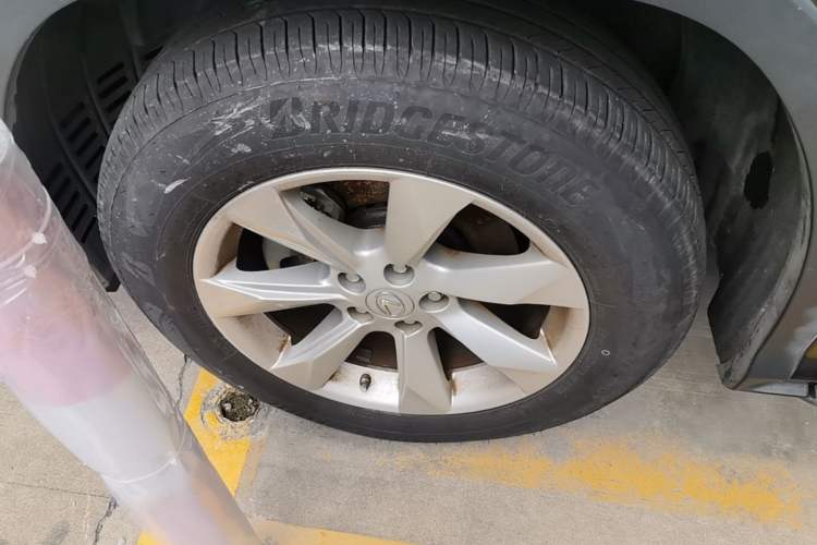 Used Lexus RX 2016 300 Two-Wheel Drive Elite Version China V Standard Left Front Wheel Hub