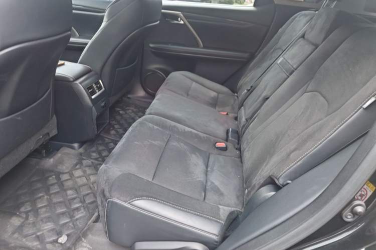 Used Lexus RX 2016 300 Two-Wheel Drive Elite Edition China VI Standard Left Rear Seat
