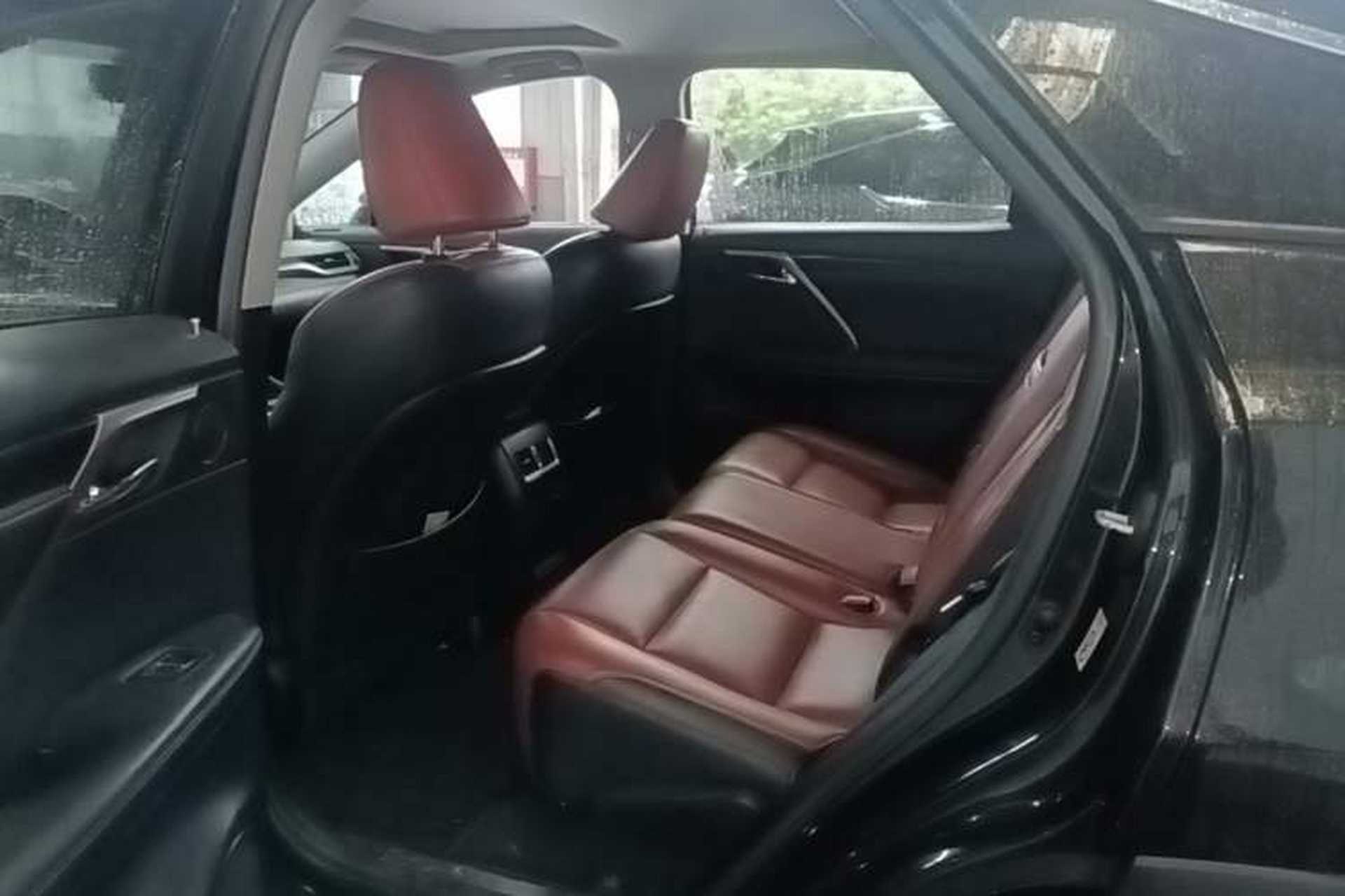 Used Lexus RX 2016 300 Two-Wheel Drive Elite Version China V Standard Left Rear Seat