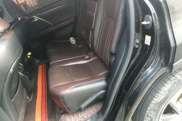 Used Lexus RX 2016 300 4x4 Elegant Edition China V-standard Left Rear Seat
