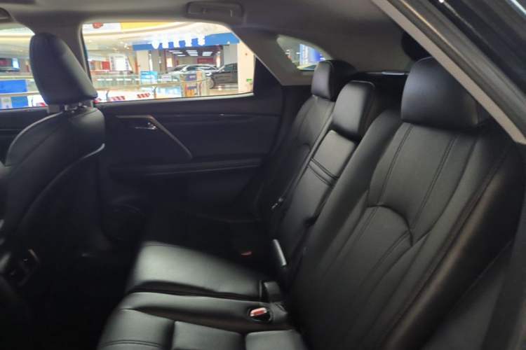 Used Lexus RX 2016 300 Two-Wheel Drive Elite Version China V Standard Left Rear Seat