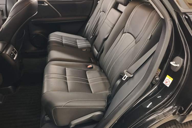 Used Lexus RX 2016 300 Two-Wheel Drive Elite Version China V Standard Left Rear Seat