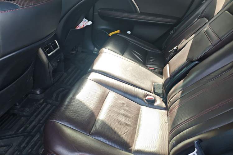 Used Lexus RX 2016 300 4x4 Elegant Edition China V-standard Left Rear Seat