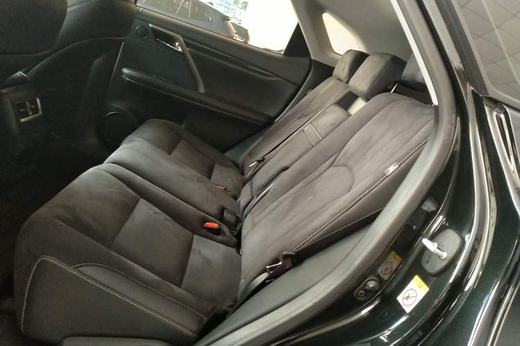 Used Lexus RX 2016 300 Two-Wheel Drive Elite Version China V Standard Left Rear Seat