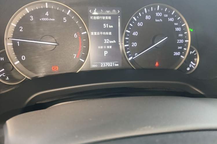 Used Lexus RX 2016 300 Two-Wheel Drive Comfort Edition China V Standard Odometer Close Up