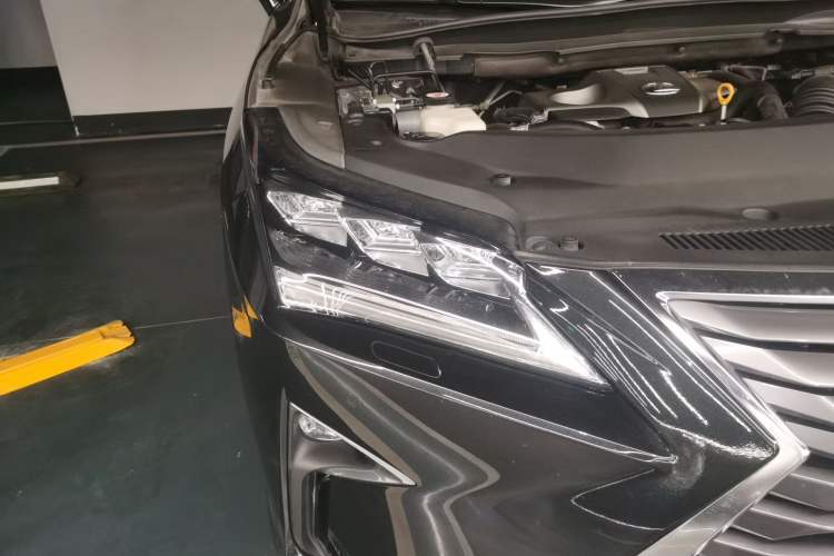 Used Lexus RX 2016 300 4x4 Luxury Edition China V Standard Right Front Headlight