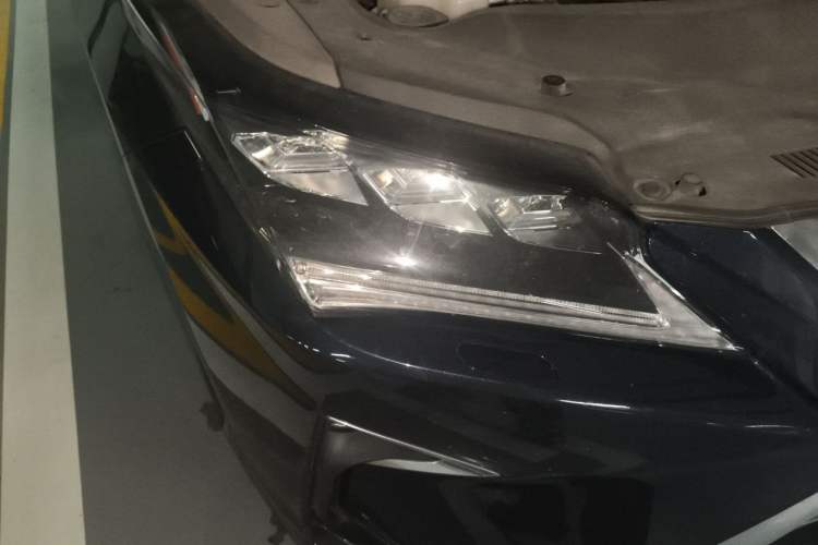 Used Lexus RX 2016 300 4x4 Elegant Edition China V-standard Right Front Headlight