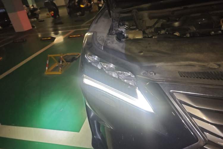 Used Lexus RX 2016 300 4x4 Elegant Edition China V-standard Right Front Headlight