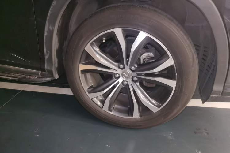 Used Lexus RX 2016 300 4x4 Luxury Edition China V Standard Right Front Wheel Hub