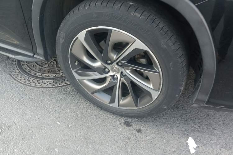 Used Lexus RX 2016 300 4x4 Elegant Edition China V-standard Right Front Wheel Hub