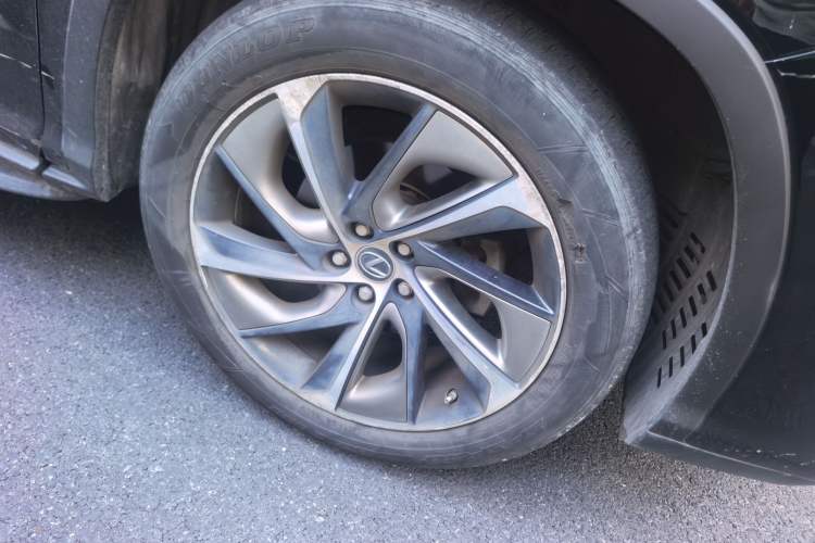 Used Lexus RX 2016 300 4x4 Elegant Edition China VI Right Front Wheel Hub