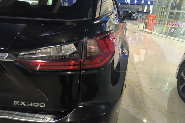Used Lexus RX 2016 300 Two-Wheel Drive Elite Version China V Standard Right Rear Taillight