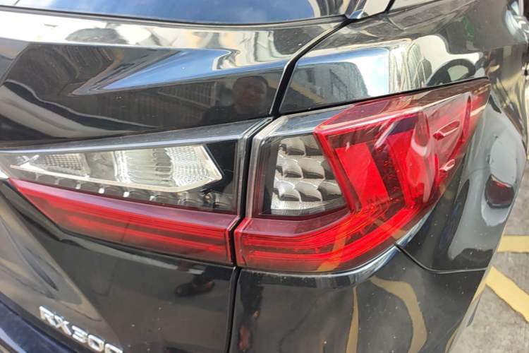 Used Lexus RX 2016 300 4x4 Elegant Edition China V-standard Right Rear Taillight