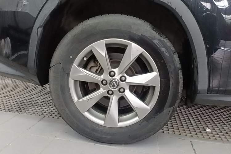 Used Lexus RX 2016 300 Two-Wheel Drive Elite Version China V Standard Right Rear Wheel Hub