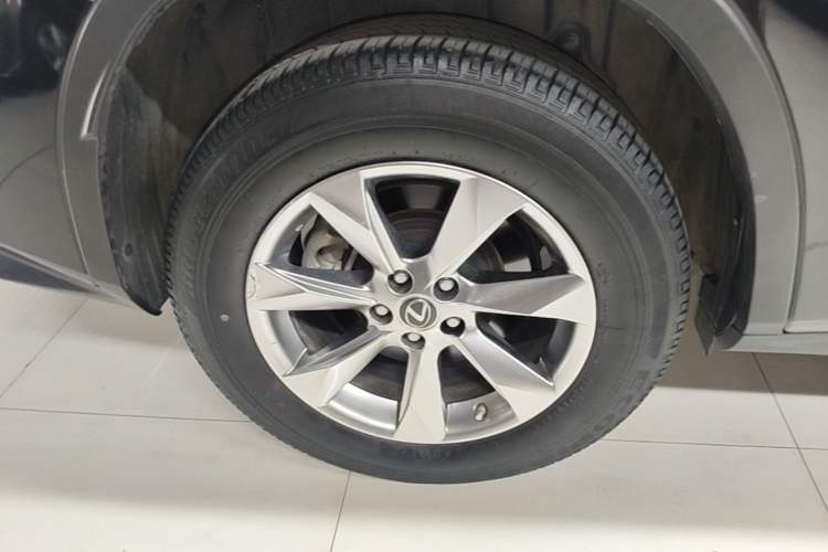 Used Lexus RX 2016 300 Two-Wheel Drive Elite Edition China VI Standard Right Rear Wheel Hub