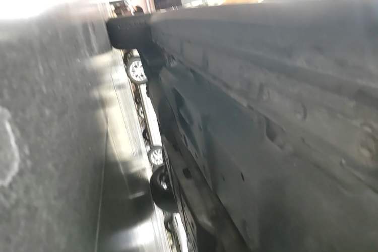 Used Lexus RX 2016 450h Four-Wheel Drive Elegant Edition Right Side Sill