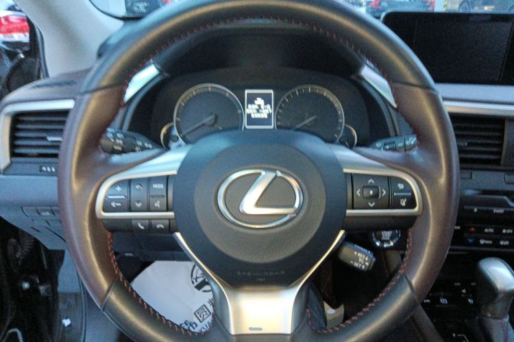 Used Lexus RX 2016 300 4x4 Elegant Edition China VI Steering Wheel