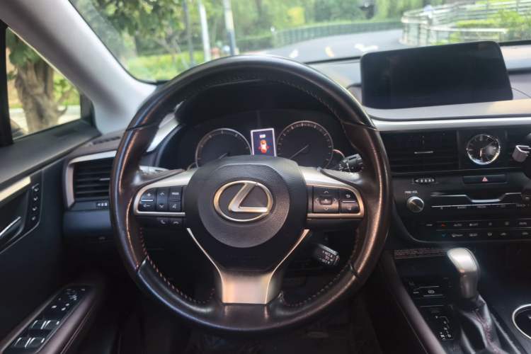 Used Lexus RX 2016 300 4x4 Elegant Edition China VI Steering Wheel