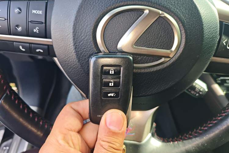 Used Lexus RX 2016 300 4x4 Elegant Edition China V-standard Vehicle Key